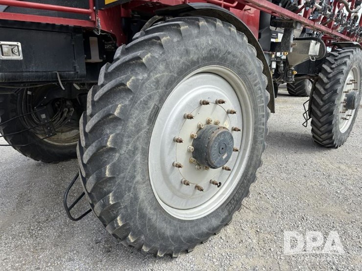 2020-case-ih-trident-5550-image-10