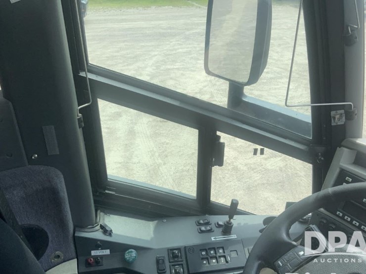 2001-mci-102-el3-image-55