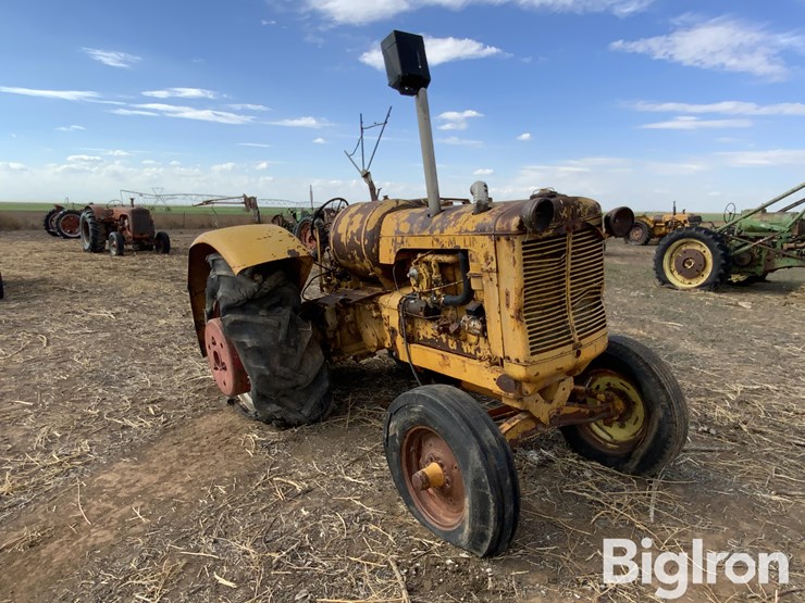 minneapolis-moline-403c-4-2wd-tractor-image-3