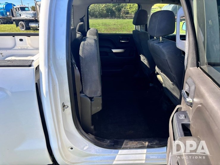 2018-chevrolet-silverado-image-53