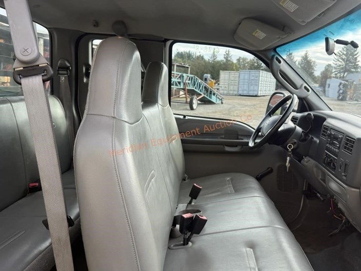 2004-ford-f350-image-33