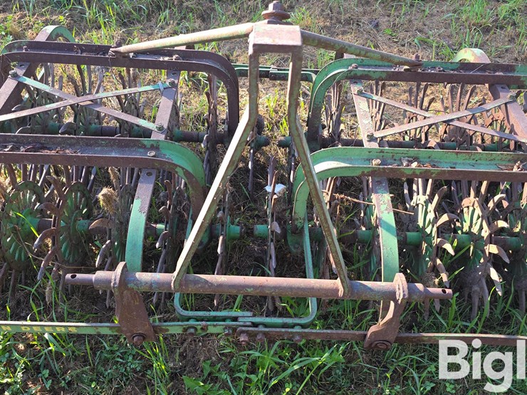 john-deere-7-image-17