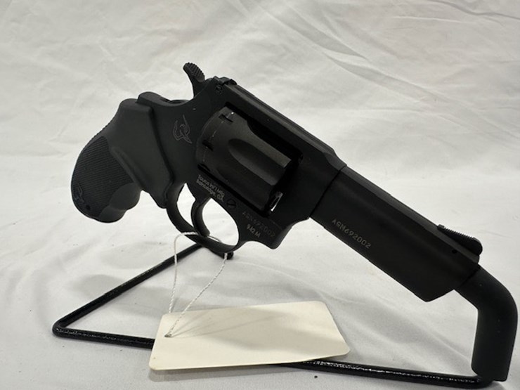 #2025-00067-•-taurus-942m-revolver-image-8