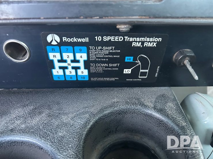 international-9100-image-35