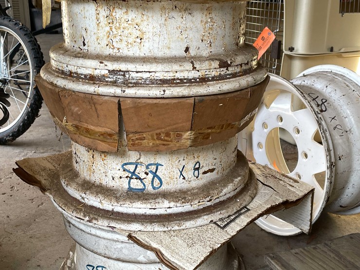 #6618-•-(4)-white-rims-image-11