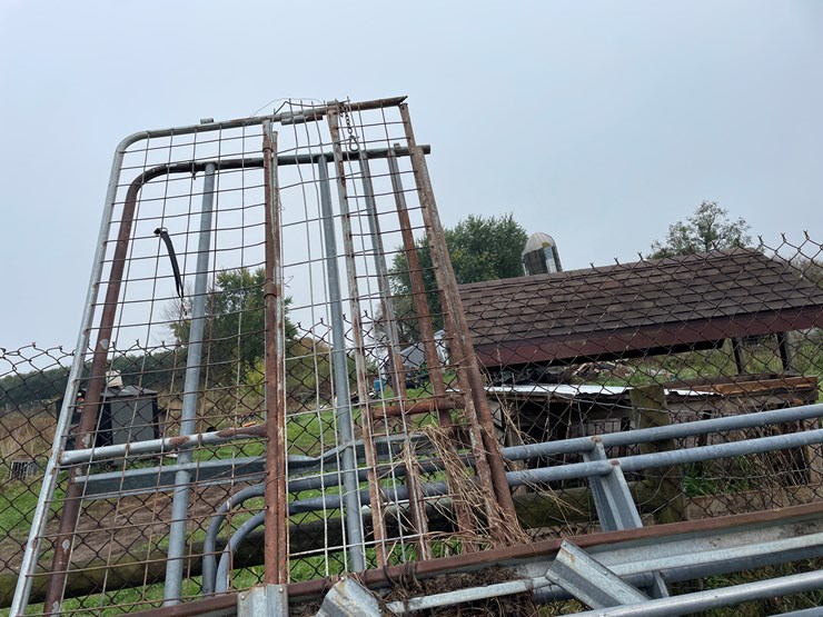 #9615-•-miscellaneous-gates-image-5