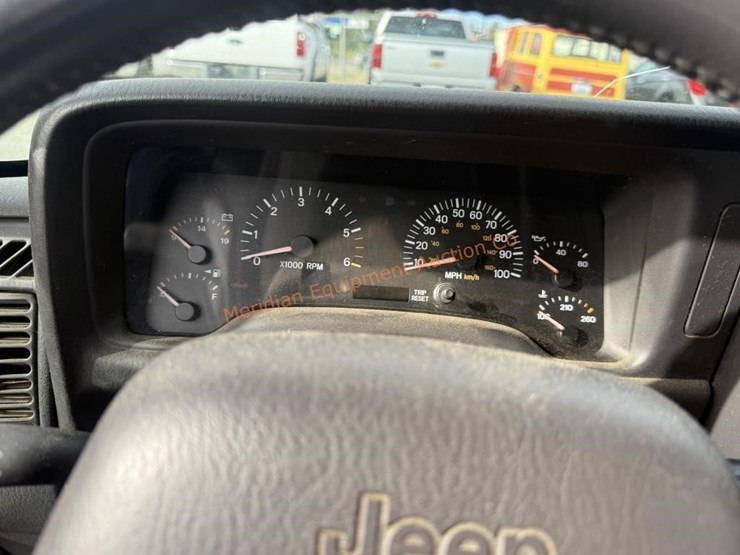 2001-jeep-cherokee-image-29