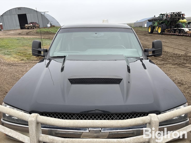 2003-chevrolet-silverado-2500-image-15