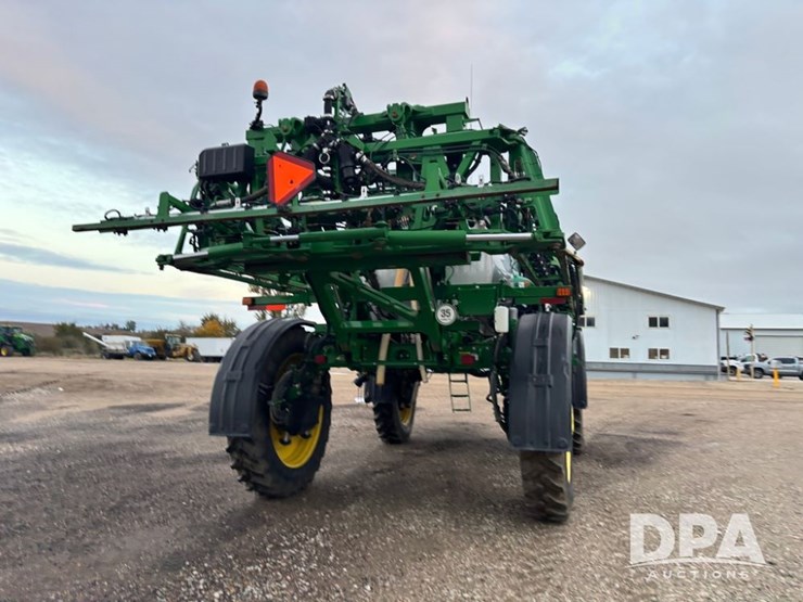 2018-john-deere-r4045-image-11