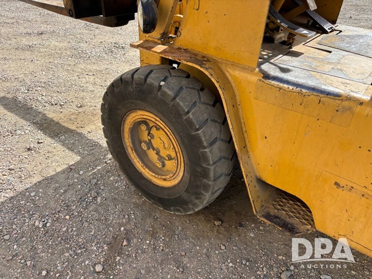 caterpillar-v40c-image-23