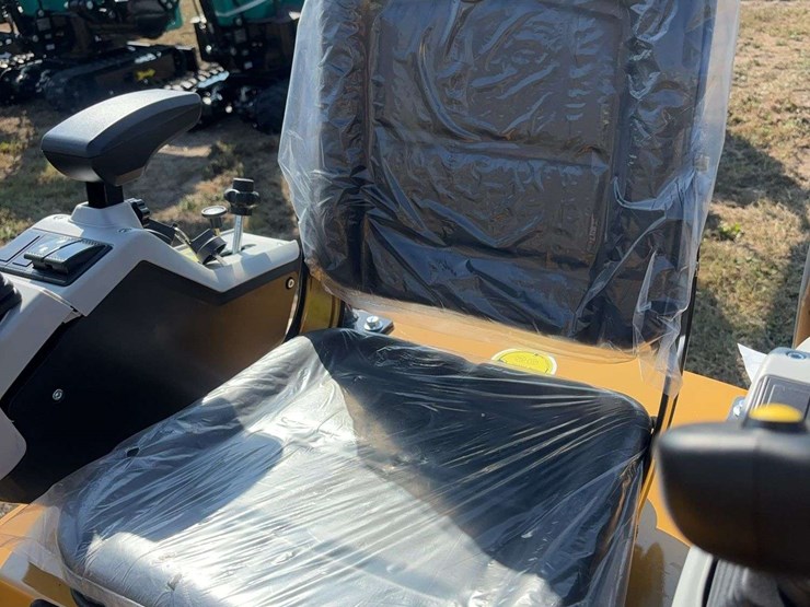 mini-excavator-mx12rx-image-21