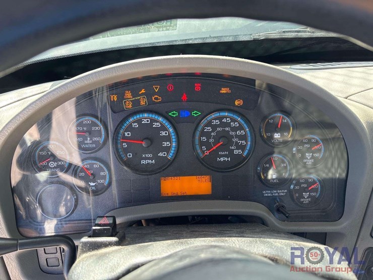 2013-international-workstar-7400-image-57