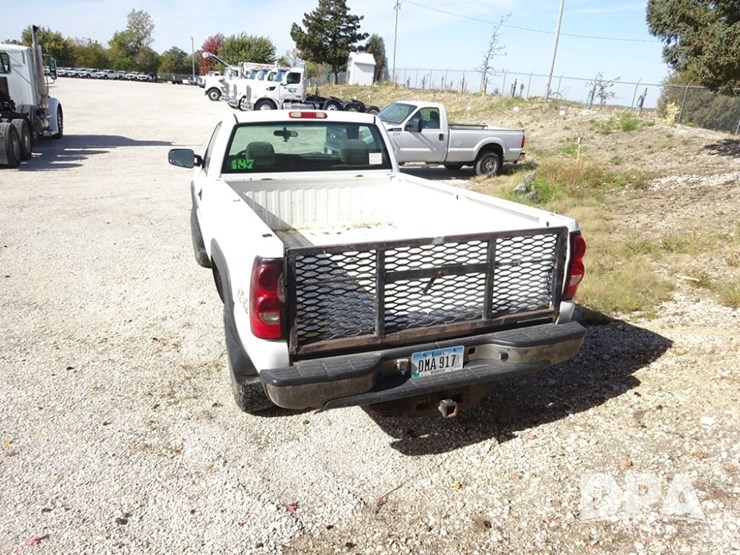 2006-chevrolet-2500hd-image-22