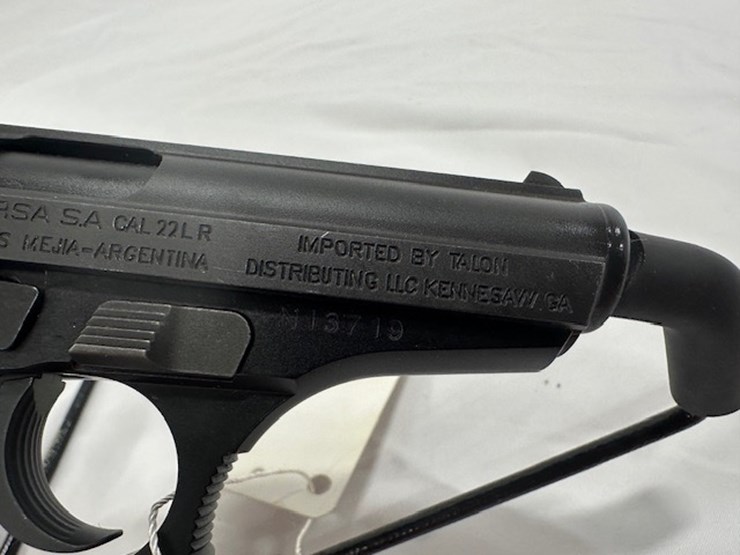 #2025-00052-•-bersa-thunder-22-pistol-image-18