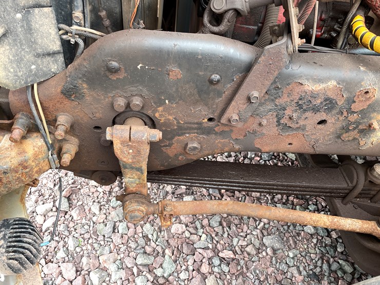 #1000-•-2005-mack-semi-tractor-(has-mi-title)-image-41