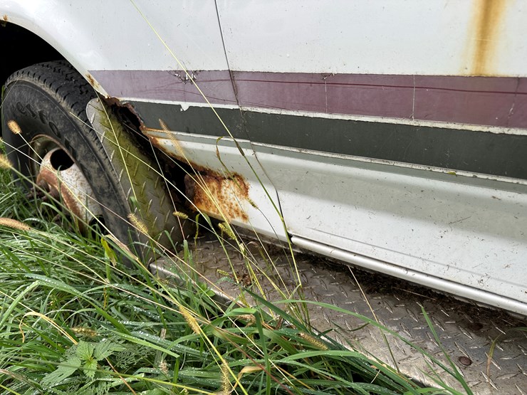 1995-ford-f350-xlt-image-38