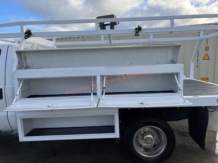 2005-ford-f550-image-19