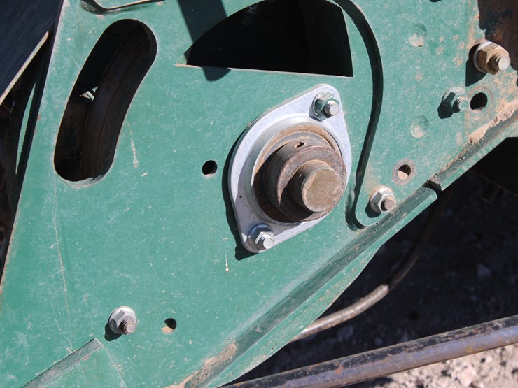 2003-john-deere-8000-image-24