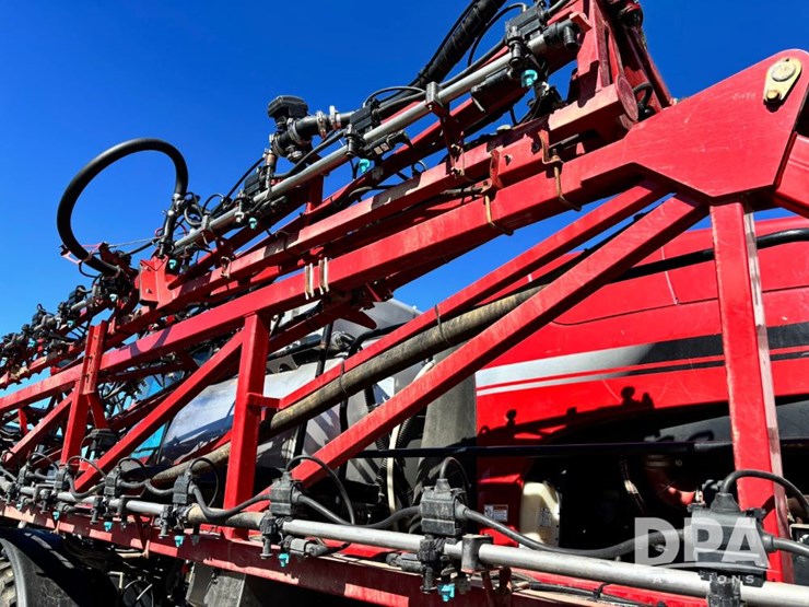 2020-case-ih-patriot-4440-image-77