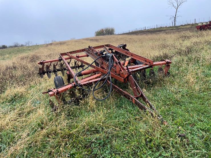 #8112-•-disc-image-3