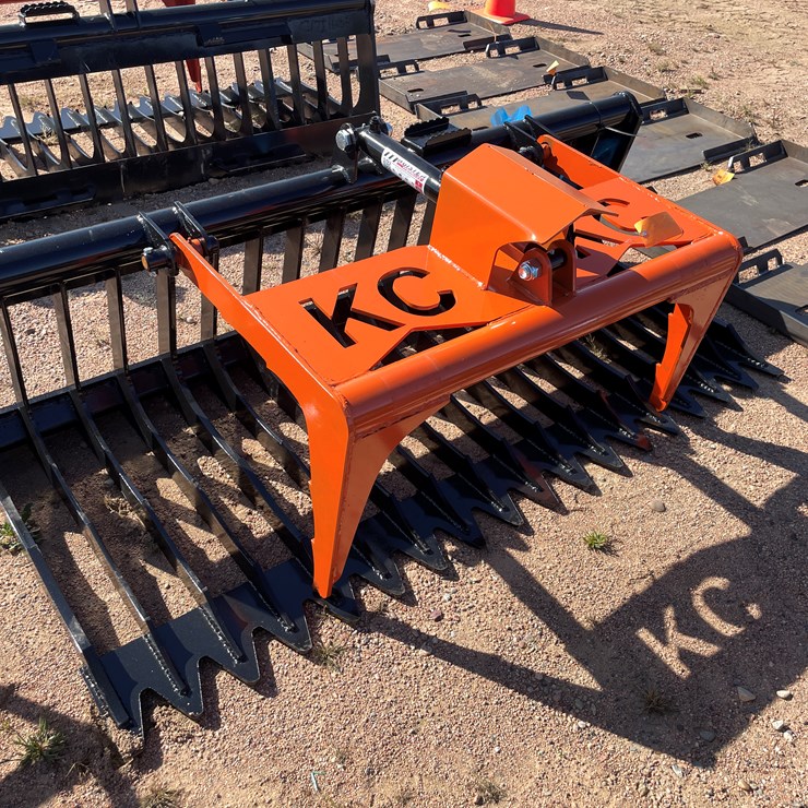 #4116 • 76" Skeleton Grapple Bucket Attachment