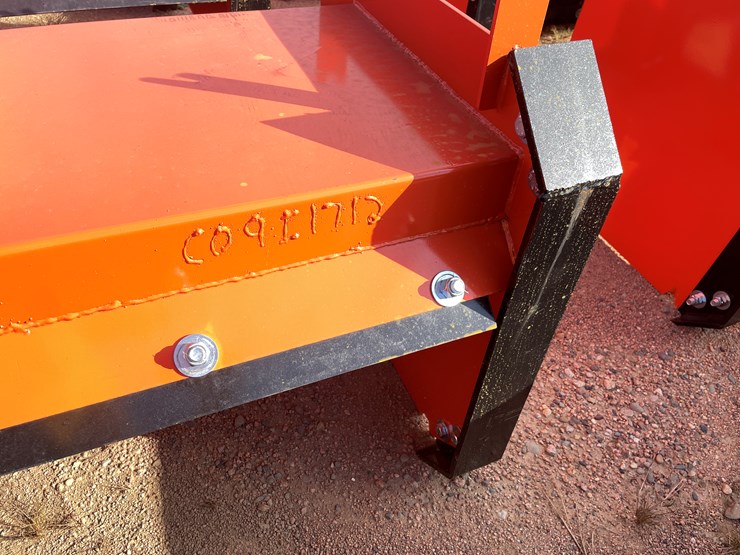 #4080-•-8"-hd-snow-pusher-attachment-image-9