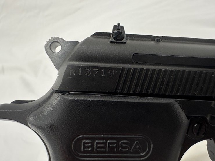 #2025-00052-•-bersa-thunder-22-pistol-image-19