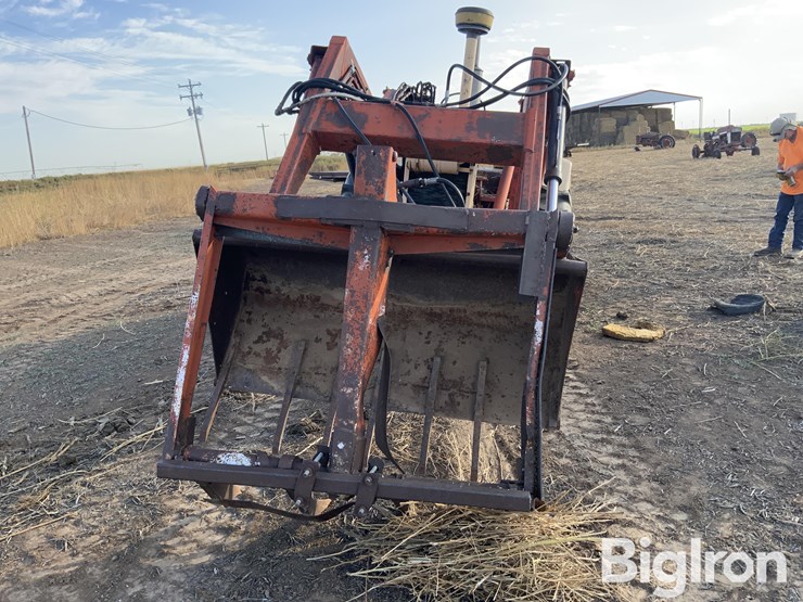 case-1032-2wd-tractor-image-2