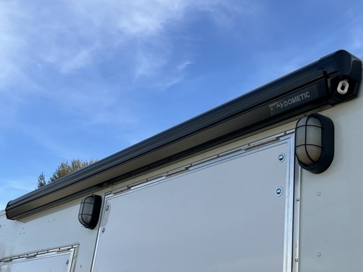 2006-freightliner-mt45-image-28