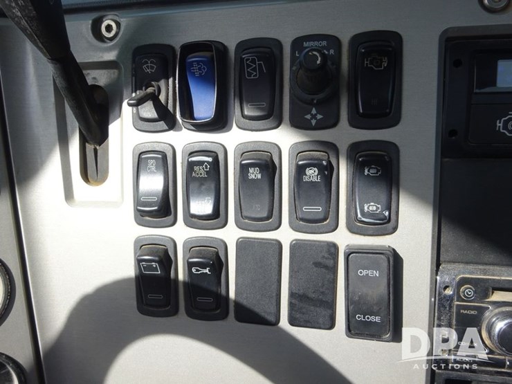 2014-mack-pinnacle-truck-(pz13988,-unit-239)-image-100