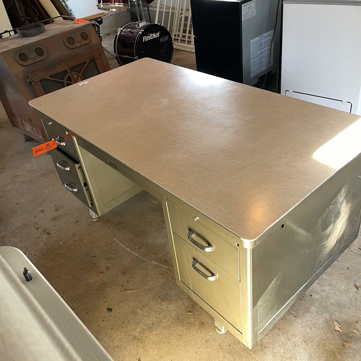 #6624 • Office Desk