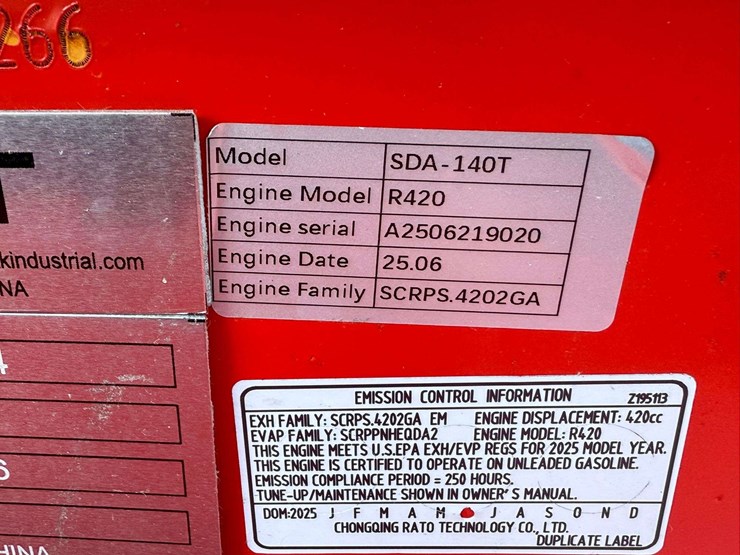 agt-sda-140t-mini-track-loader-image-8