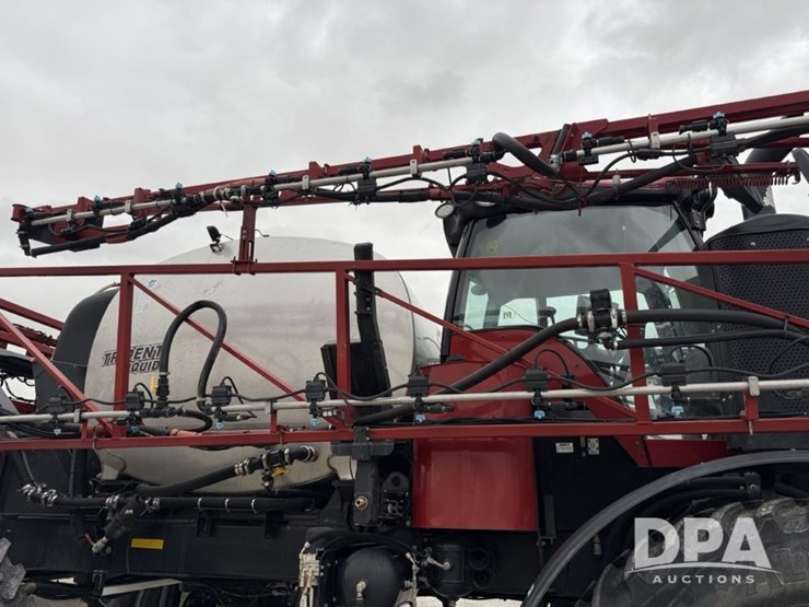 2020-case-ih-trident-5550-image-21