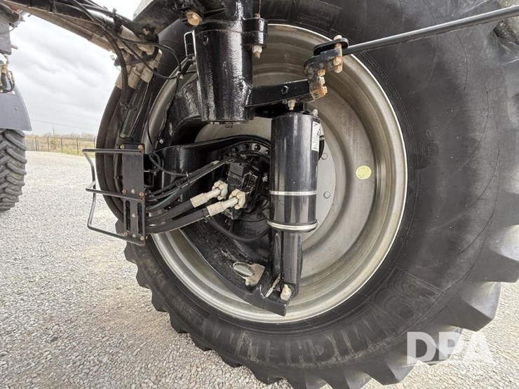 2020-case-ih-trident-5550-image-14