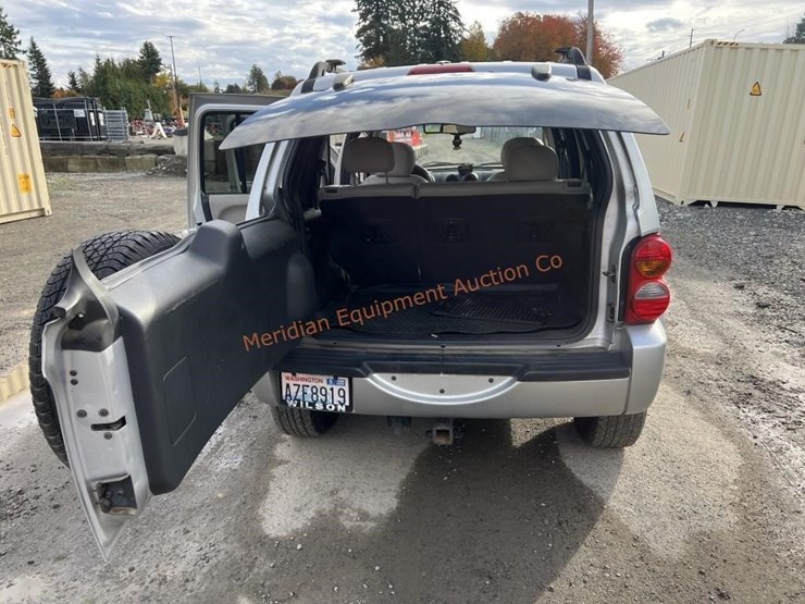 2003-jeep-liberty-image-19