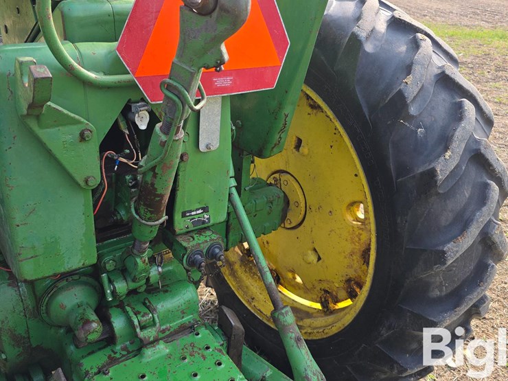 1967-john-deere-3020-image-12