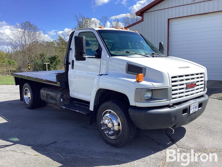 2006-gmc-topkick-image-3