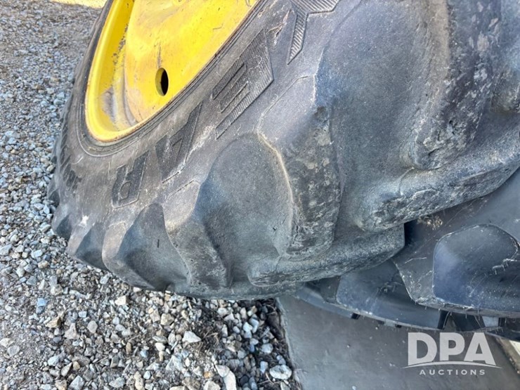 2013-john-deere-4830-image-77