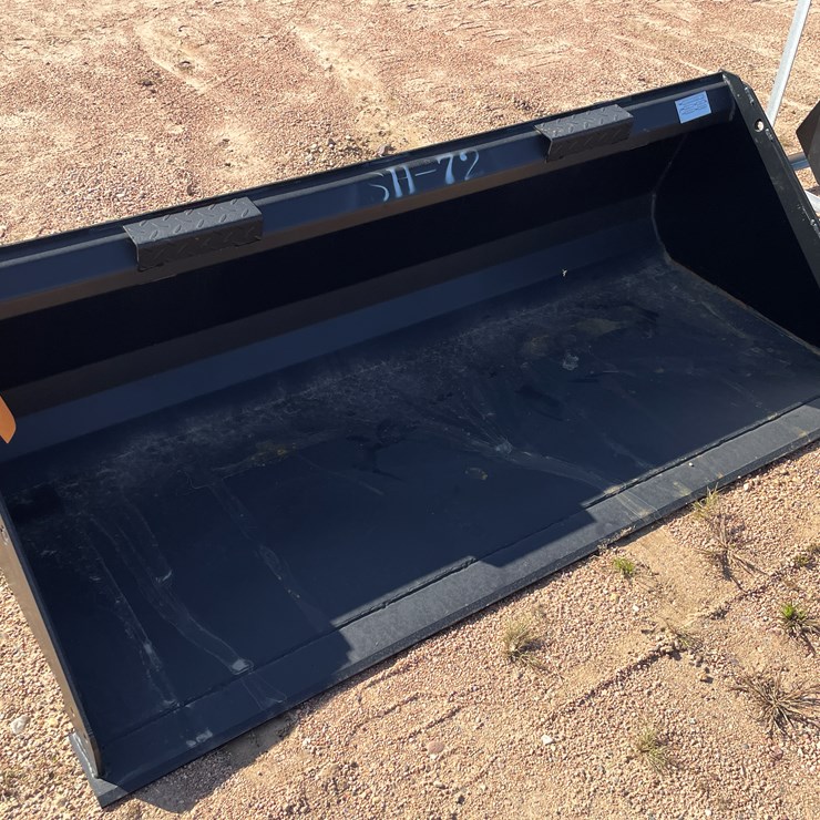 #4106 • 72" Bucket Attachment