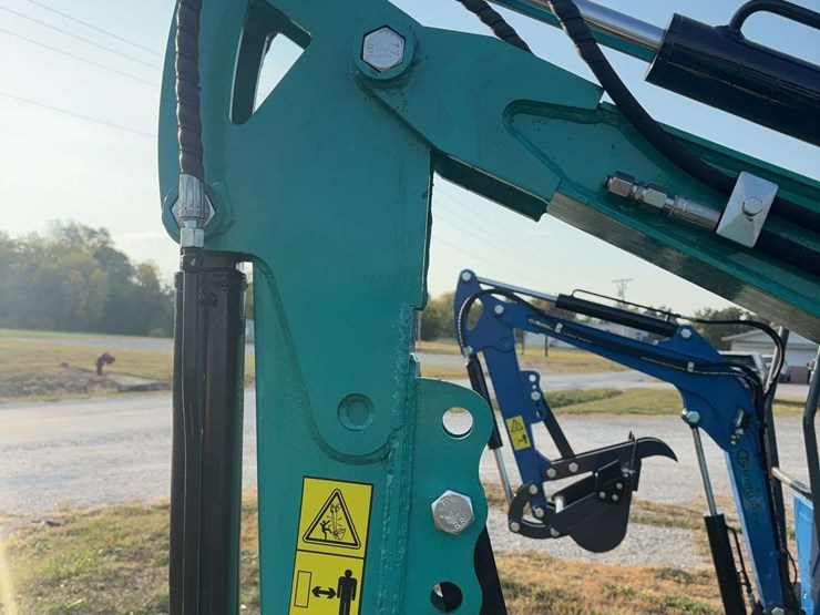 mini-excavator-h15r-image-11