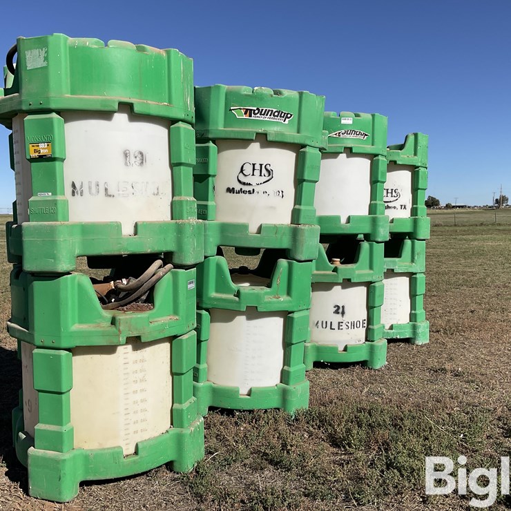 Monsanto 120-Gallon Liquid Fertilizer Poly Shuttles