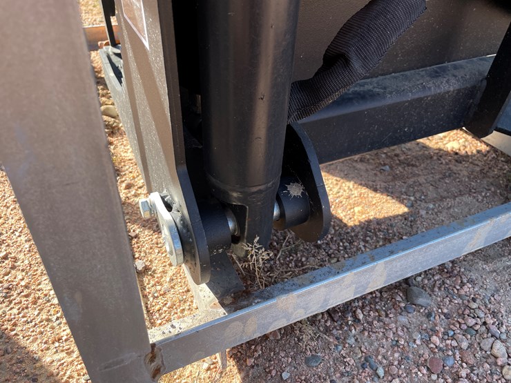 #4102-•-78"-heavy-brush-grapple-bucket-attachment-image-11