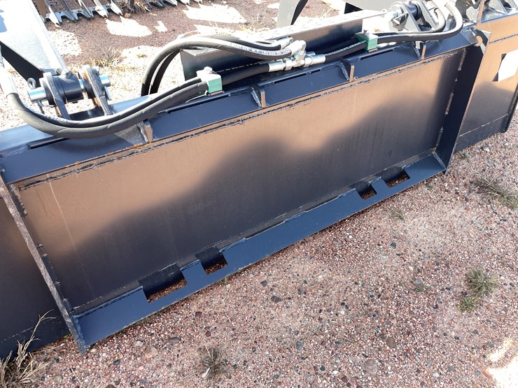 #4083-•-84"-smooth-faced-grapple-bucket-attachment-image-5