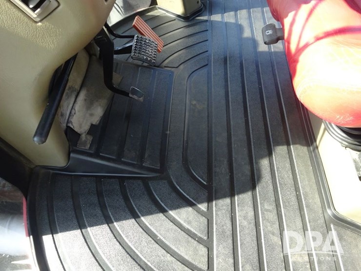 2011-case-ih-titan-4530-image-76