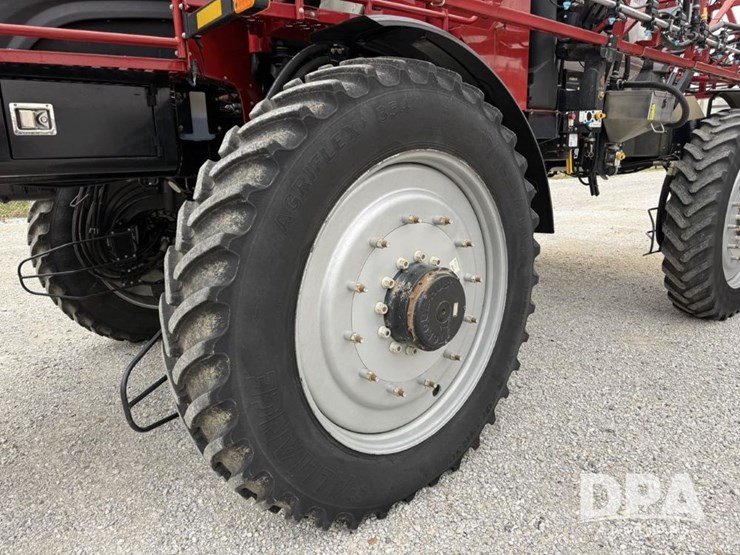 2020-case-ih-trident-5550-image-10