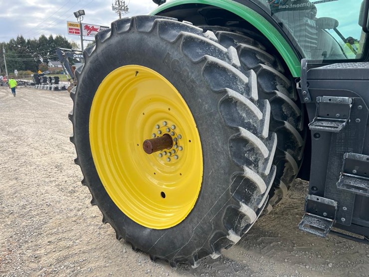 john-deere-8245r-image-17