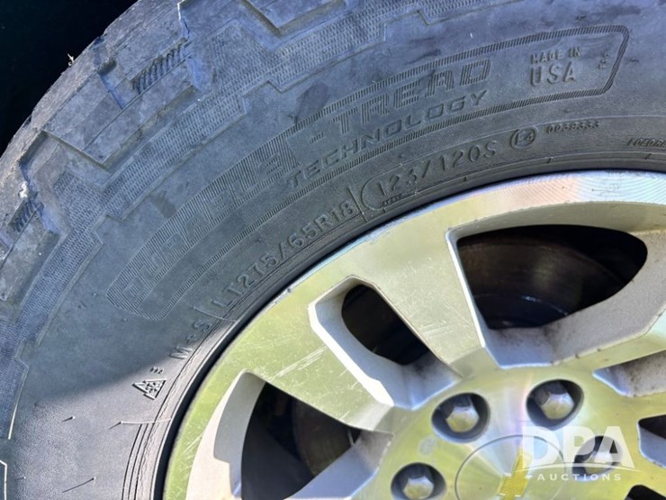 2018-chevrolet-silverado-image-21