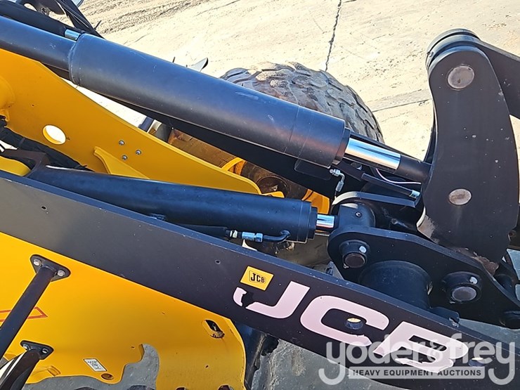 2021-jcb-407-image-15