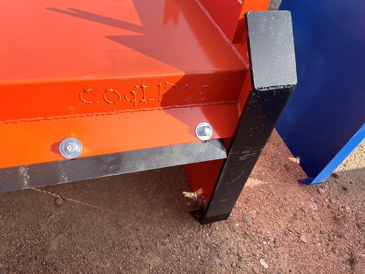 #4071-•-8'-hd-snow-pusher-attachment-image-9