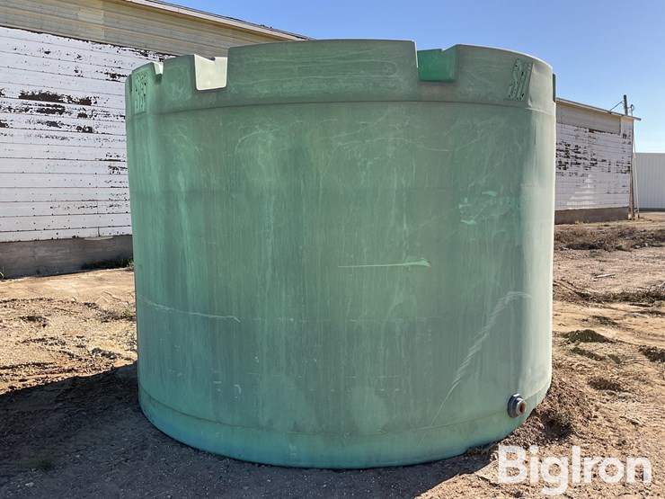 sii-10k-gallon-poly-fertilizer-storage-tank-image-5